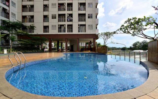 Quade Stay at Serpong Greenview