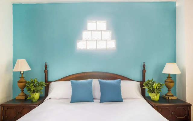 Hotel Pueblito Vallarta