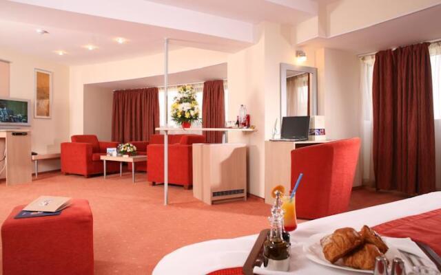 Golden Tulip Times