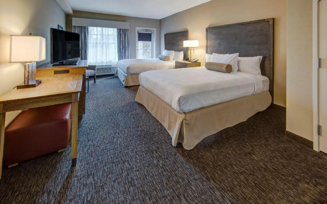 Black Fox Lodge Pigeon Forge, Tapestry Collection by Hilton