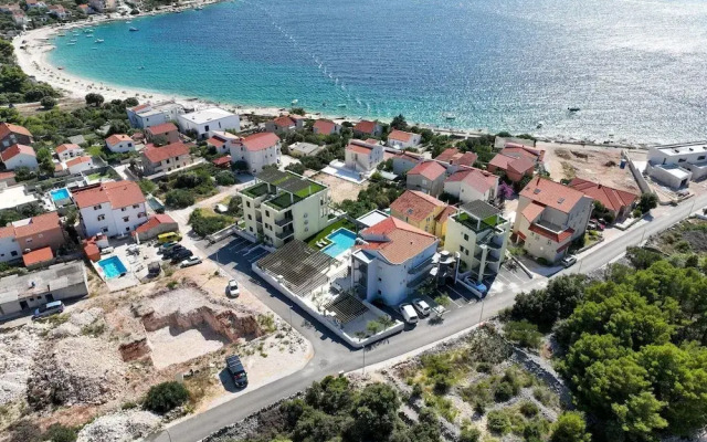 Luxury Living at Horizon Retreat