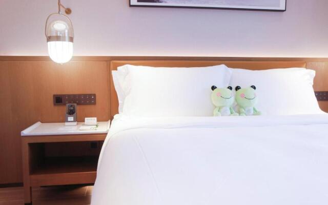 Holiday Inn and Suites Sanya Yalong Bay