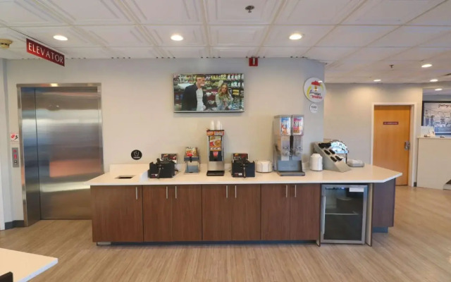 Отель Hotel LeBlanc