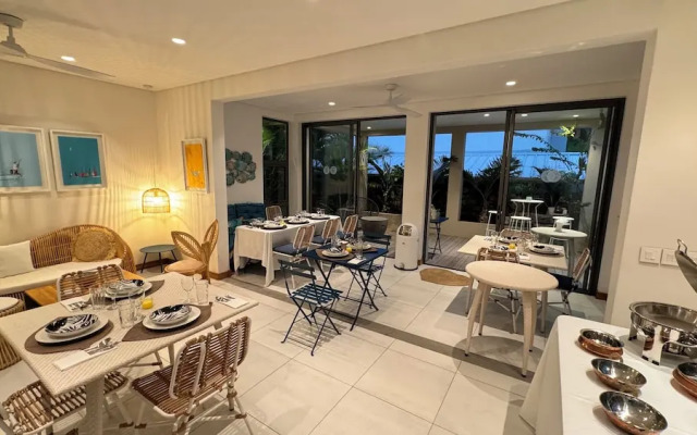 Blue Ocean Suites & Apartments