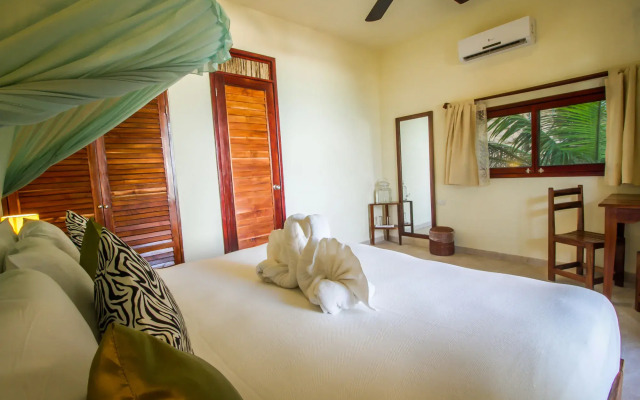 Playa Canek Beachfront Eco Hotel