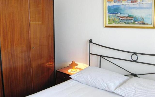 Apartments Mirja - 50m from the sea