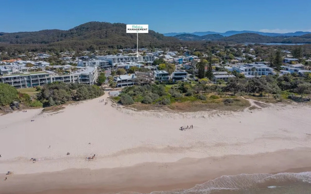 Relaxed Beachside Stay in Cabarita