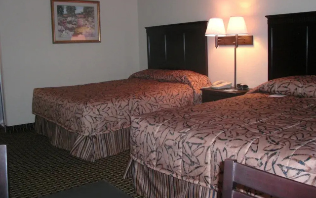 Days Inn by Wyndham Norman