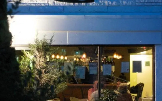 Greenporter Hotel