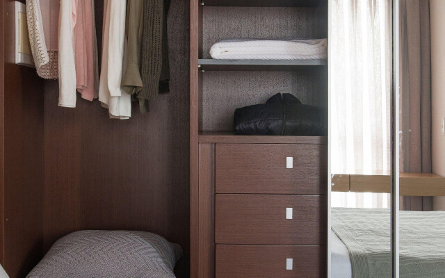 CL1806 Flat com limpeza diária no Itaim Bibi
