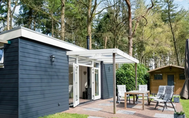 Secluded Bungalow in Laag-soeren With Garden