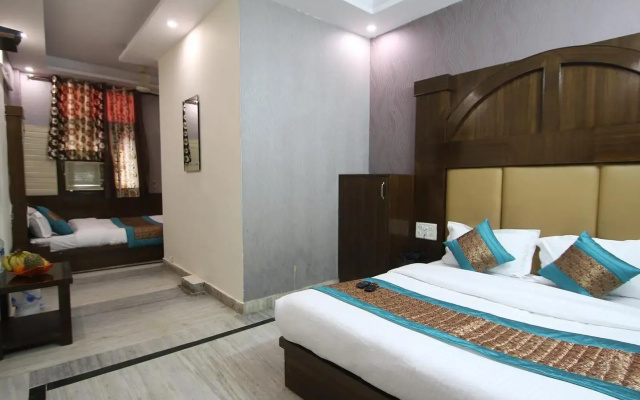 Lord Krishna Hotel Dx. Inn