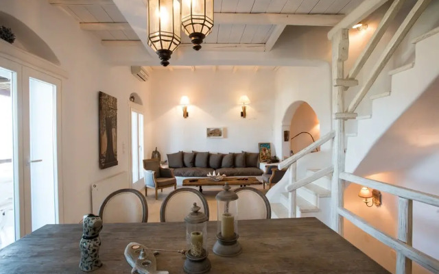 Beautiful Villa at Panormos