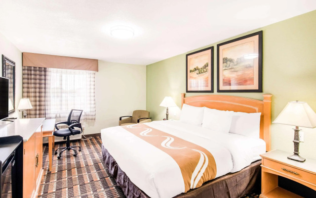 Quality Inn & Suites Plano East - Richardson