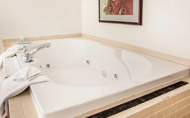The Highlander Hotel, Ascend Hotel Collection