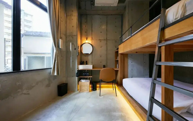 Mizuka Nakasu 7 Unmanned Hotel