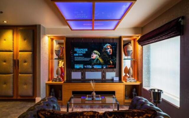 Church Suites by The Cranleigh Boutique