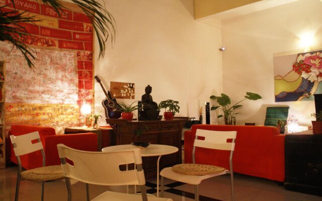 Luoyang Longmen Youth Hostel
