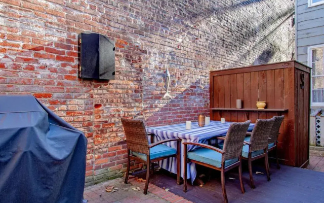 Cameron House of Old Town Alexandria