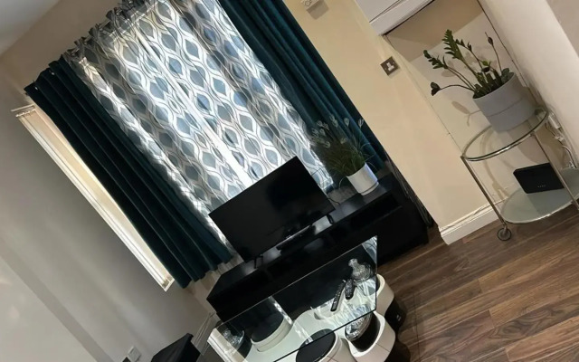 Luxurious 2 Bed Apartment