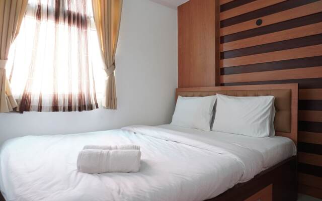 Homey and Warm 2BR Green Pramuka Apartment