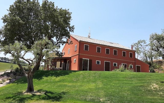 Agriturismo Colle Rosso