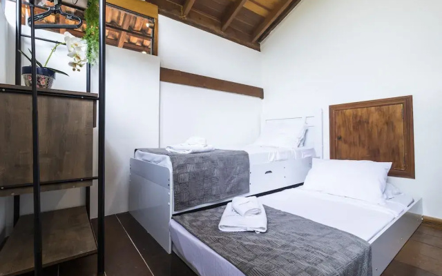 Casa Charmosa com Piscina - Barra do Una