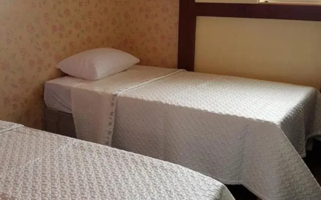 Alps Hotel