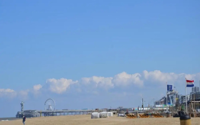Scheveningen Flat Near Beach
