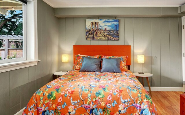 Ravenna Urban Farm Studio Apartment