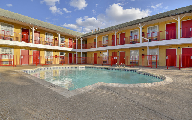 OYO Hotel San Antonio Lackland near Seaworld