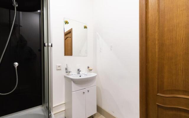 ВПитер на сутки на  улице Лизы Чайкиной