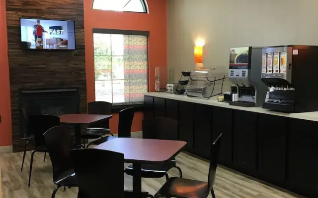 Kelly Inn Fargo North Dakota