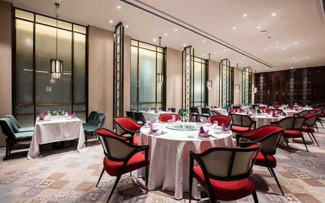 Golden Eagle Summit Hotel Nanjing China