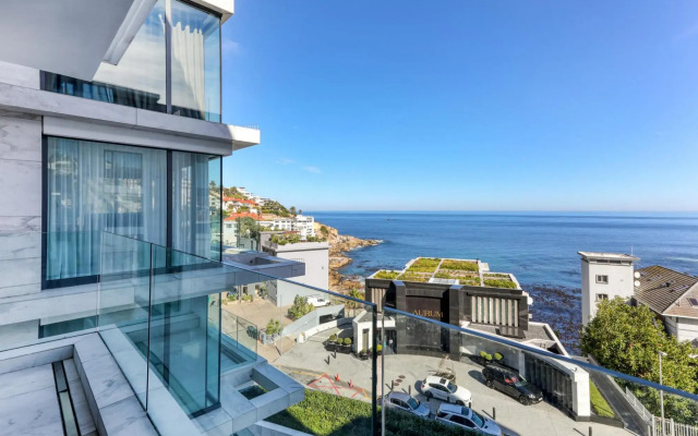 Aurum Allure - Bantry Bay