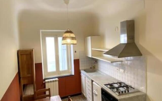 Appartamento a 6 minuti da Acquario e Stazione