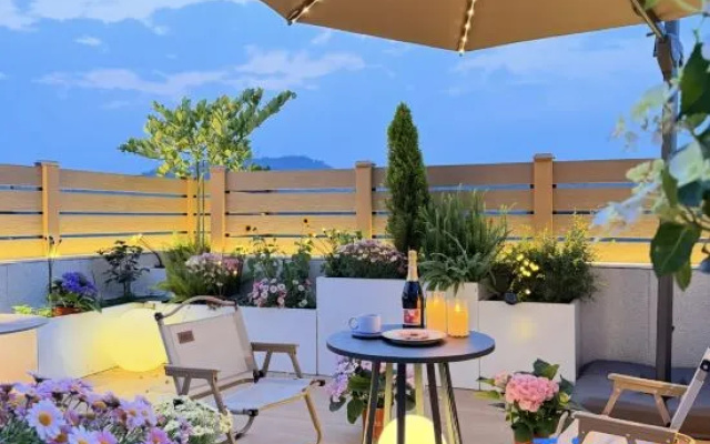 Xinyue·Mid villa Designer Homestay with Snow Mountain View (Dashuiche Store in the Ancient Town) – Outside – Lijiang