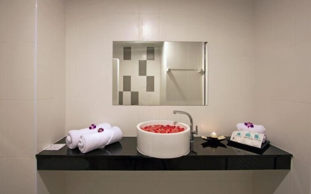 Sleep Whale Hotel (SHA Extra Plus)