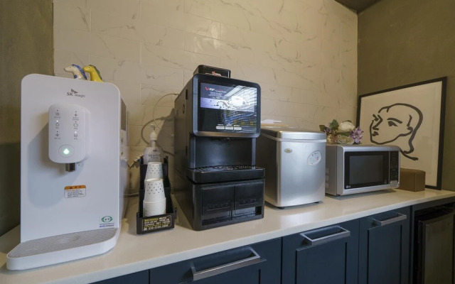 Busan Jaesong-dong Hotel Lrui