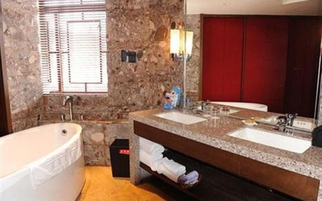 Lijiang Best Li Hotel