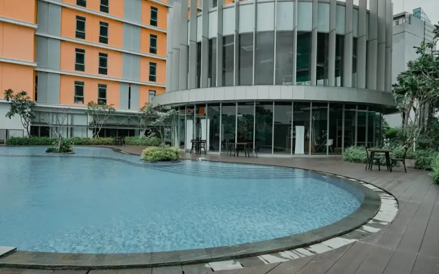 Spacious And Elegant 1Br Apartment Pejaten Park Residence
