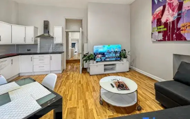 The Chelsea Kensington 159 Apartment