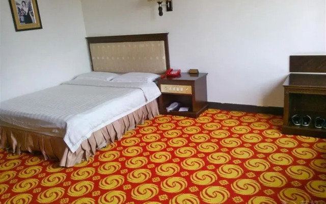 Baoli Business Hotel