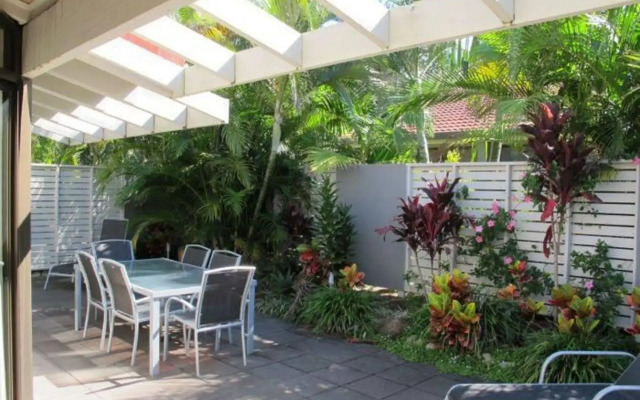 Nautilus Beachfront Villas & Spa