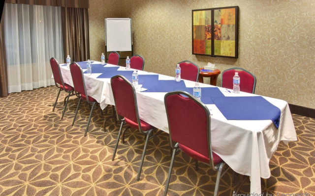 Holiday Inn Express Hotel & Suites Brockville by IHG