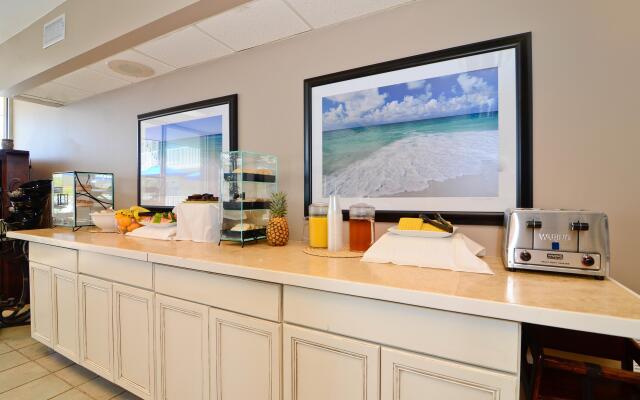 Best Western Navarre Waterfront