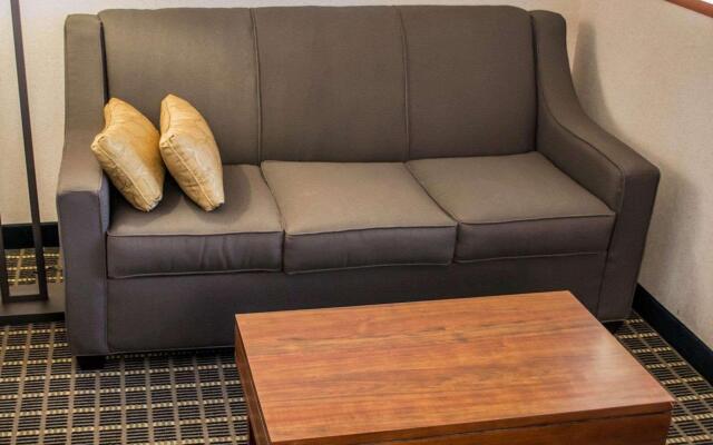 Comfort Suites Portland Southwest