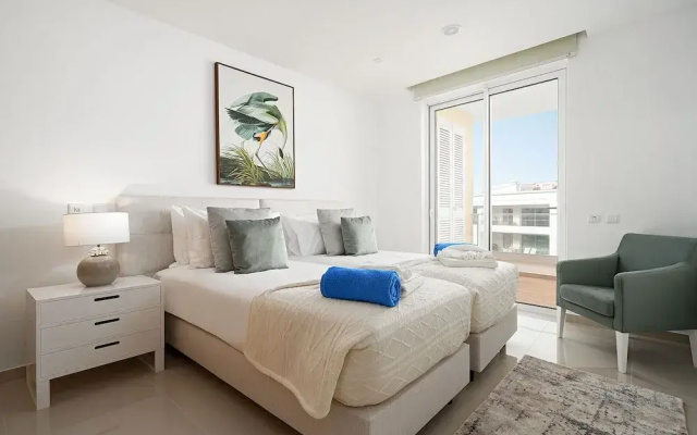 Lagos Marina View 3 With Pool by Homing