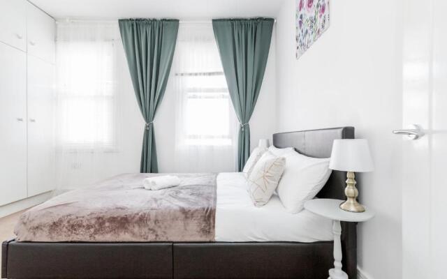 Serviced Apartment /Excel/ Olympic city/ O2 arena