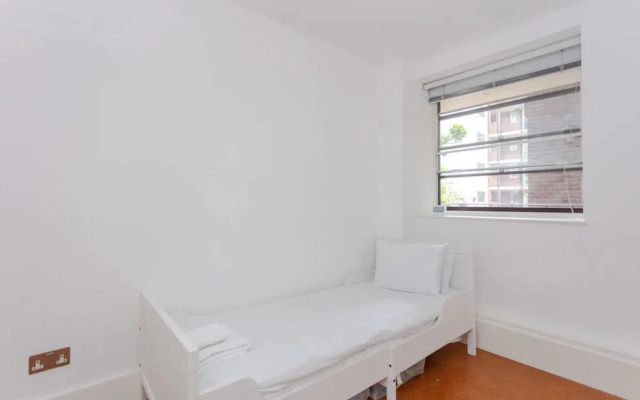 Peaceful 2 Bedroom Apartment in Central London